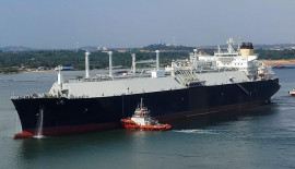 Photo 1 A Gas Injected Megi Engine Lng Tanker Entering Singapore 2021 For Refit